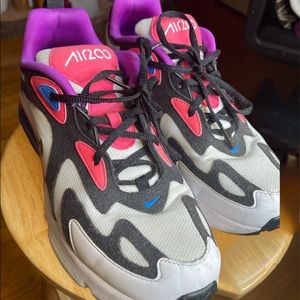 nike air 200 size 7